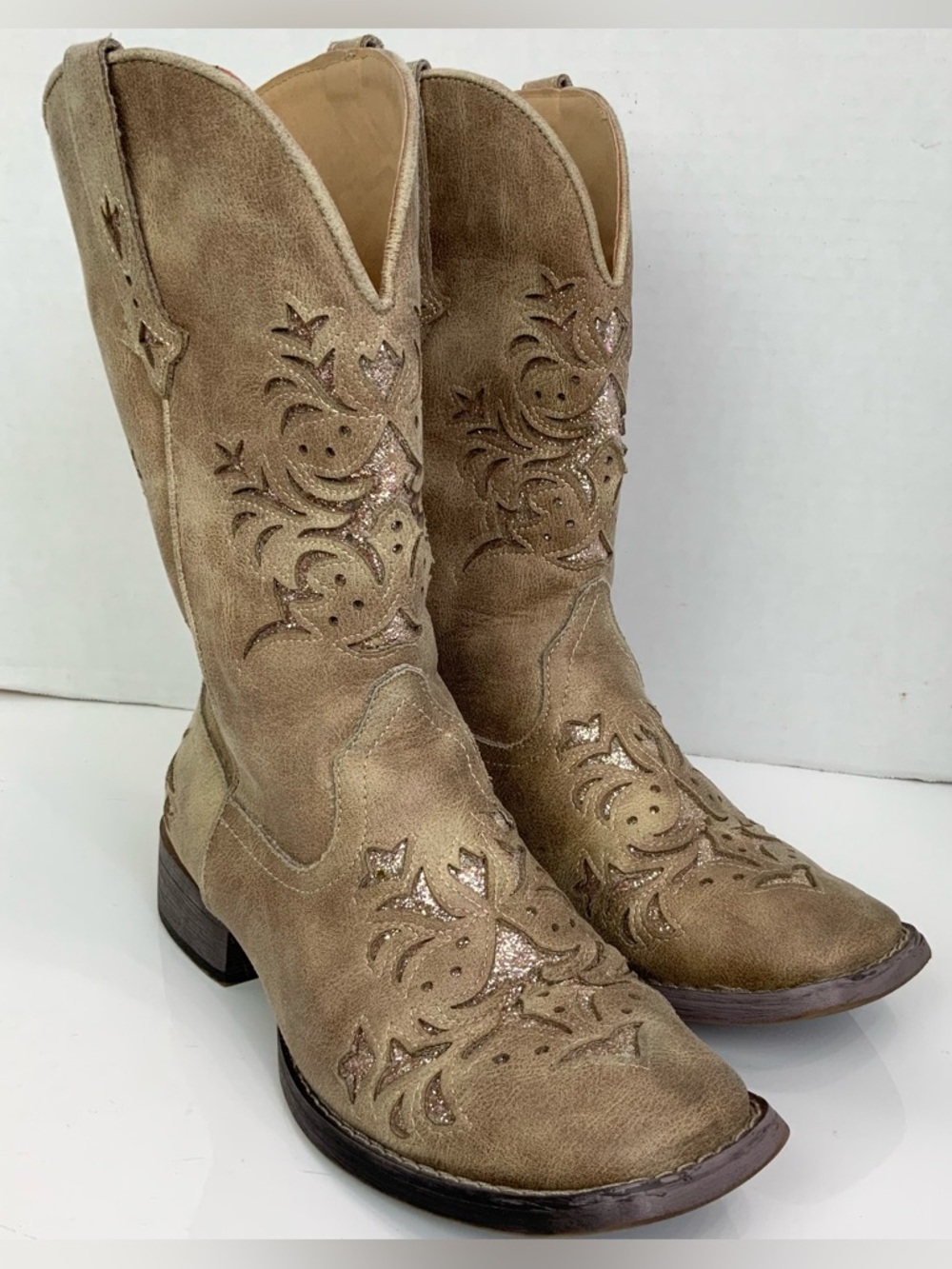 Roper Tan Embroidered Western Heeled Boots
